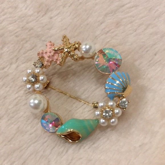 Sea Shells Crystal Pearl Fashion Pin NWOT 1.50” - Picture 2 of 6